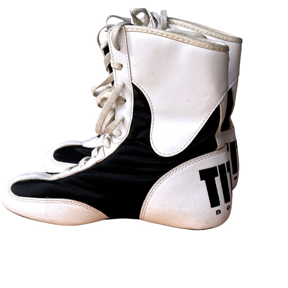 TITLE Boxing Speed Flex Boxing Shoes  Boys‎ Size 2 White & Black Train Spar Box